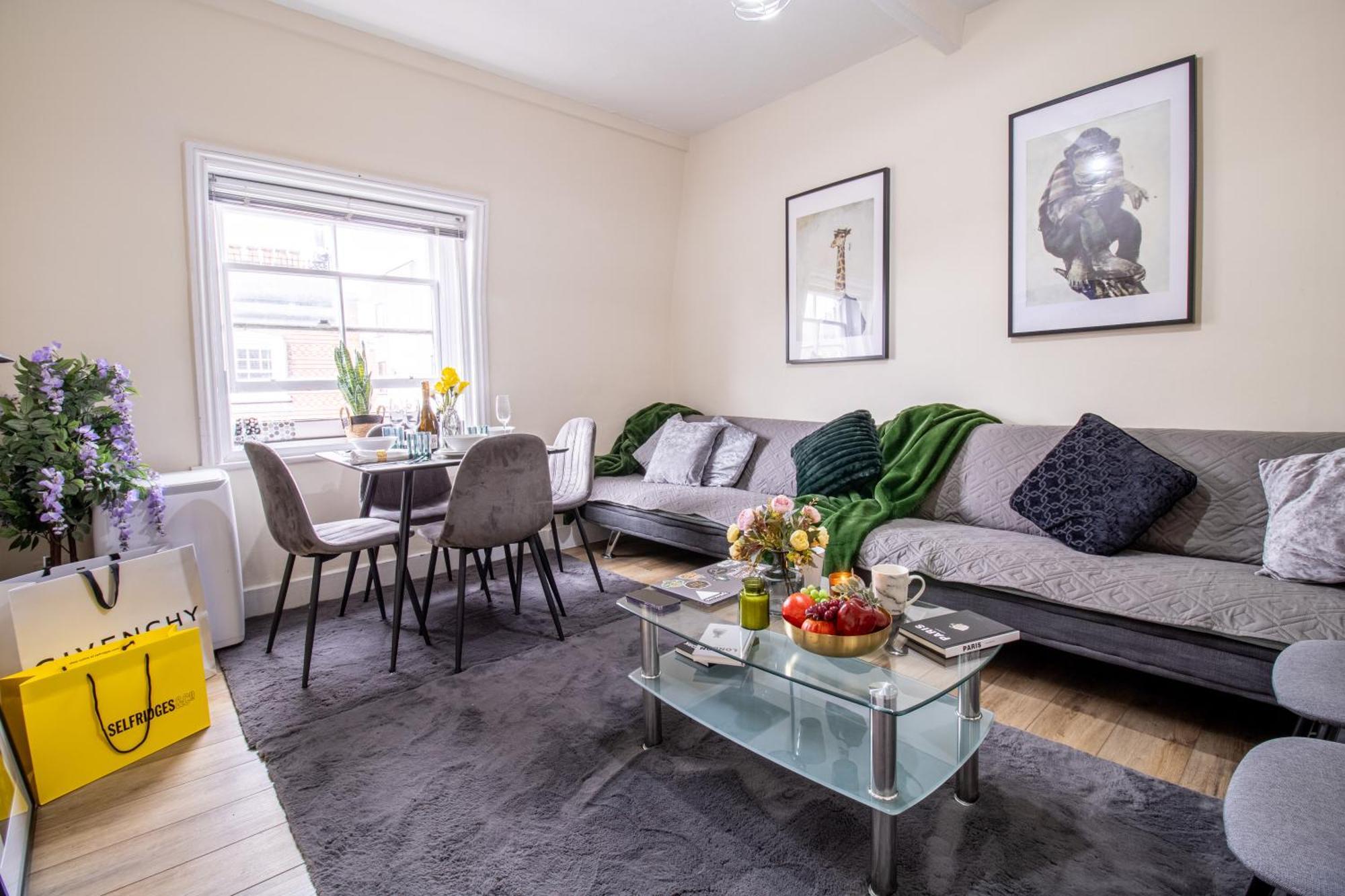Cosy 2-bedroom In Mayfair 8cb - 4th Floor No Elevator Londra